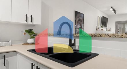 Residential - Townhouse - Surrey, Canada - Canada