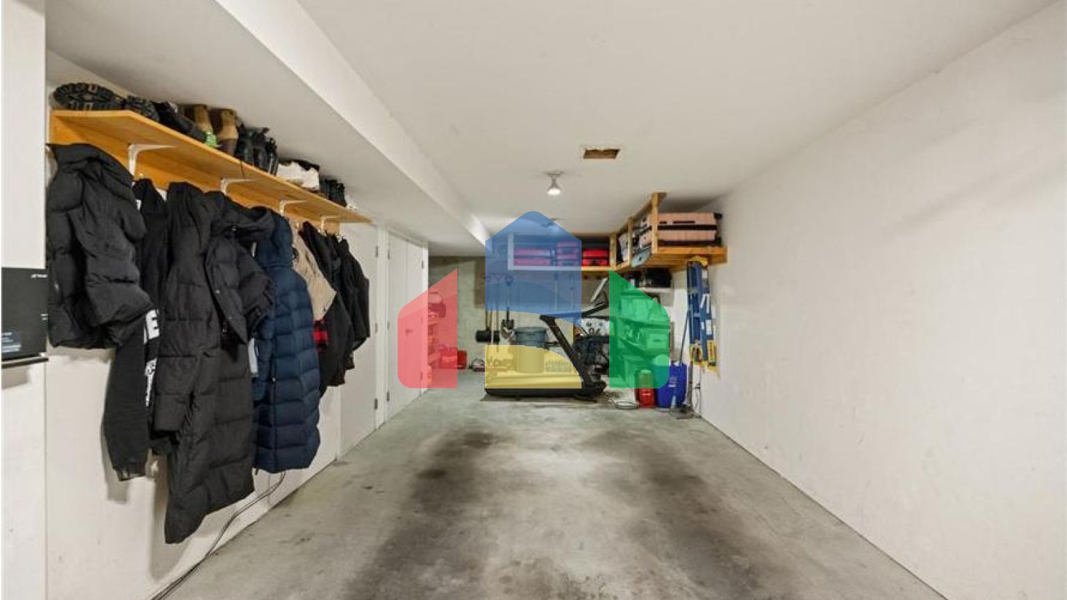 Residential - Townhouse - Surrey, Canada - Canada