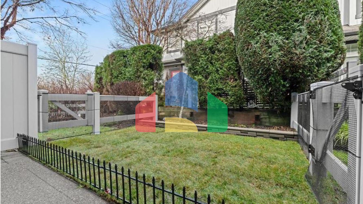 Residential - Townhouse - Surrey, Canada - Canada