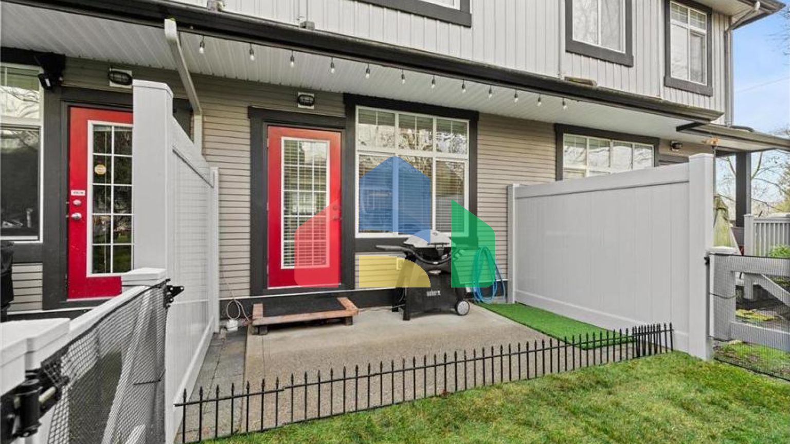 Residential - Townhouse - Surrey, Canada - Canada