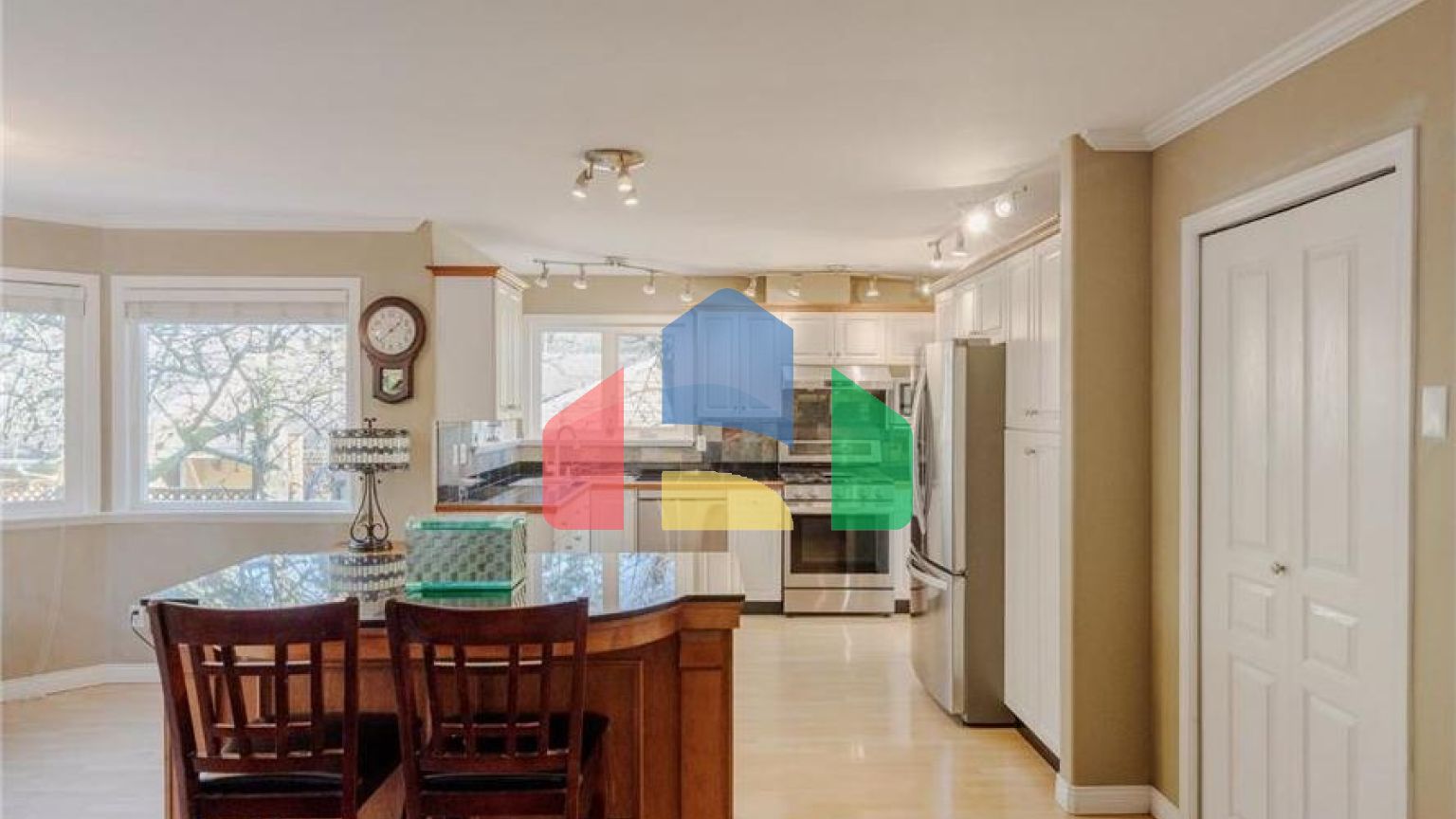 Residential - Single Family Home - Surrey, Canada - Canada