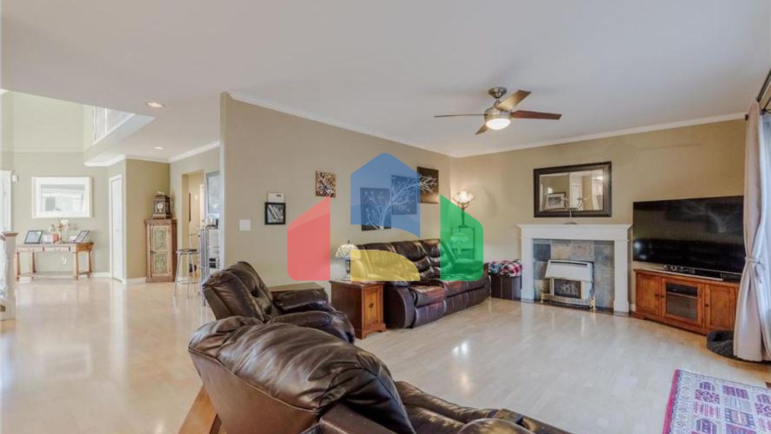 Residential - Single Family Home - Surrey, Canada - Canada