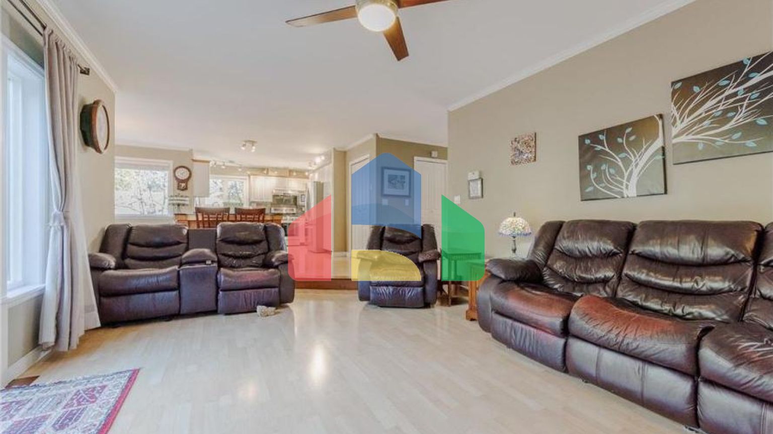 Residential - Single Family Home - Surrey, Canada - Canada