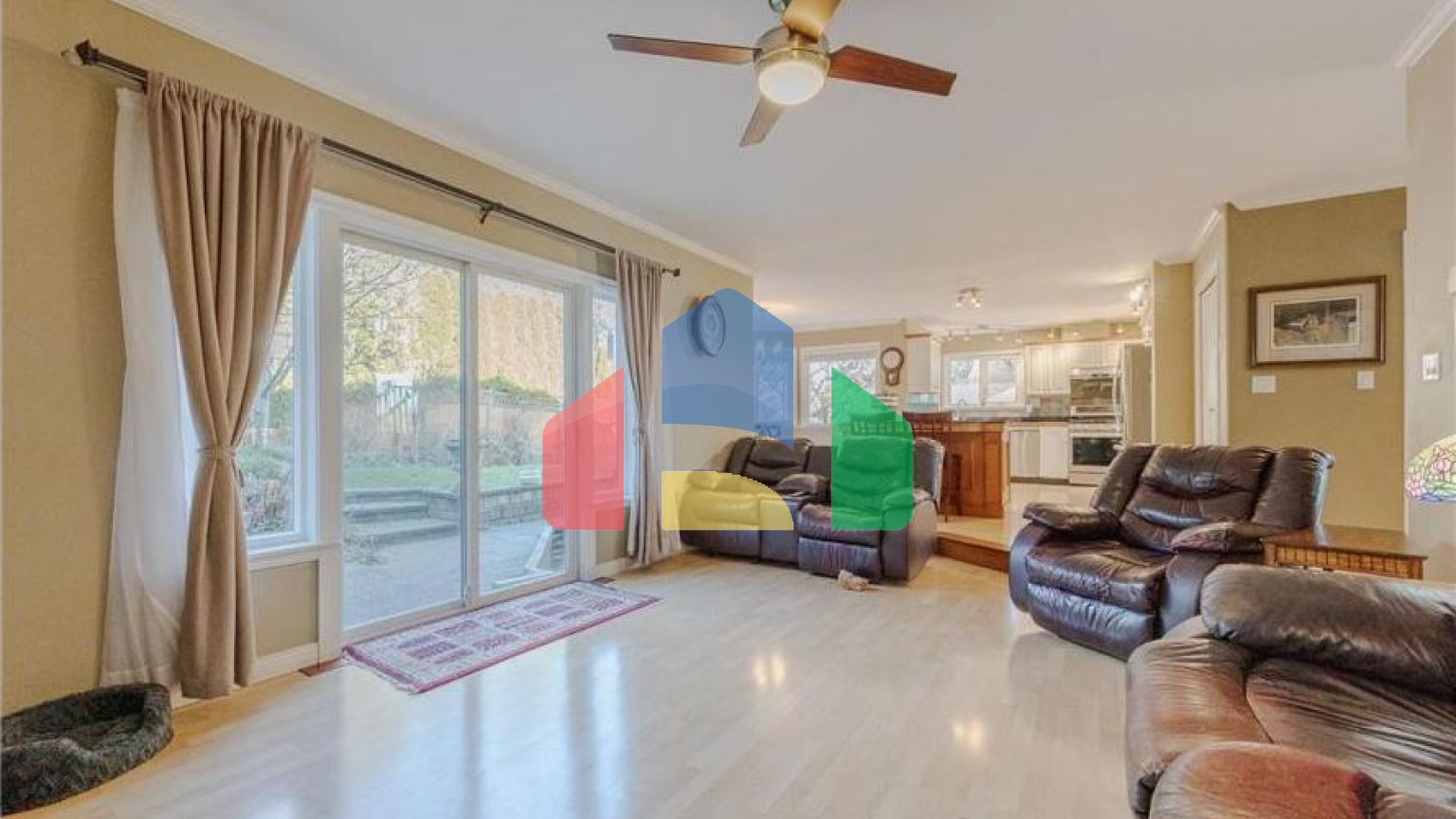 Residential - Single Family Home - Surrey, Canada - Canada