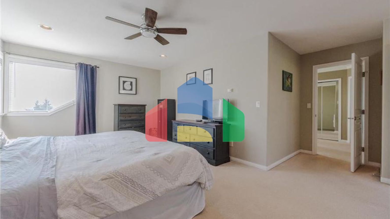 Residential - Single Family Home - Surrey, Canada - Canada