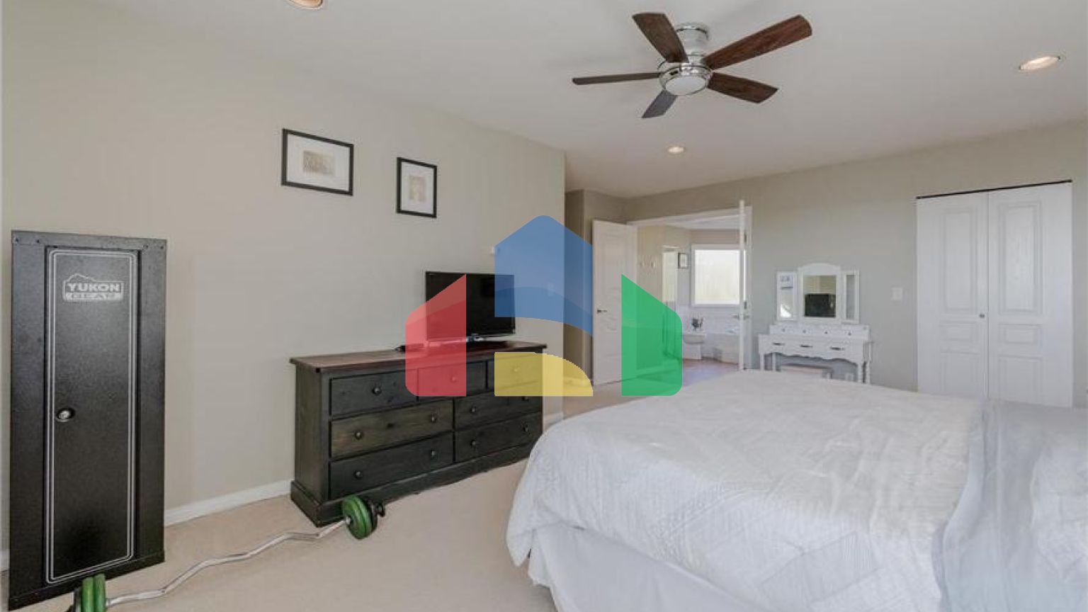 Residential - Single Family Home - Surrey, Canada - Canada