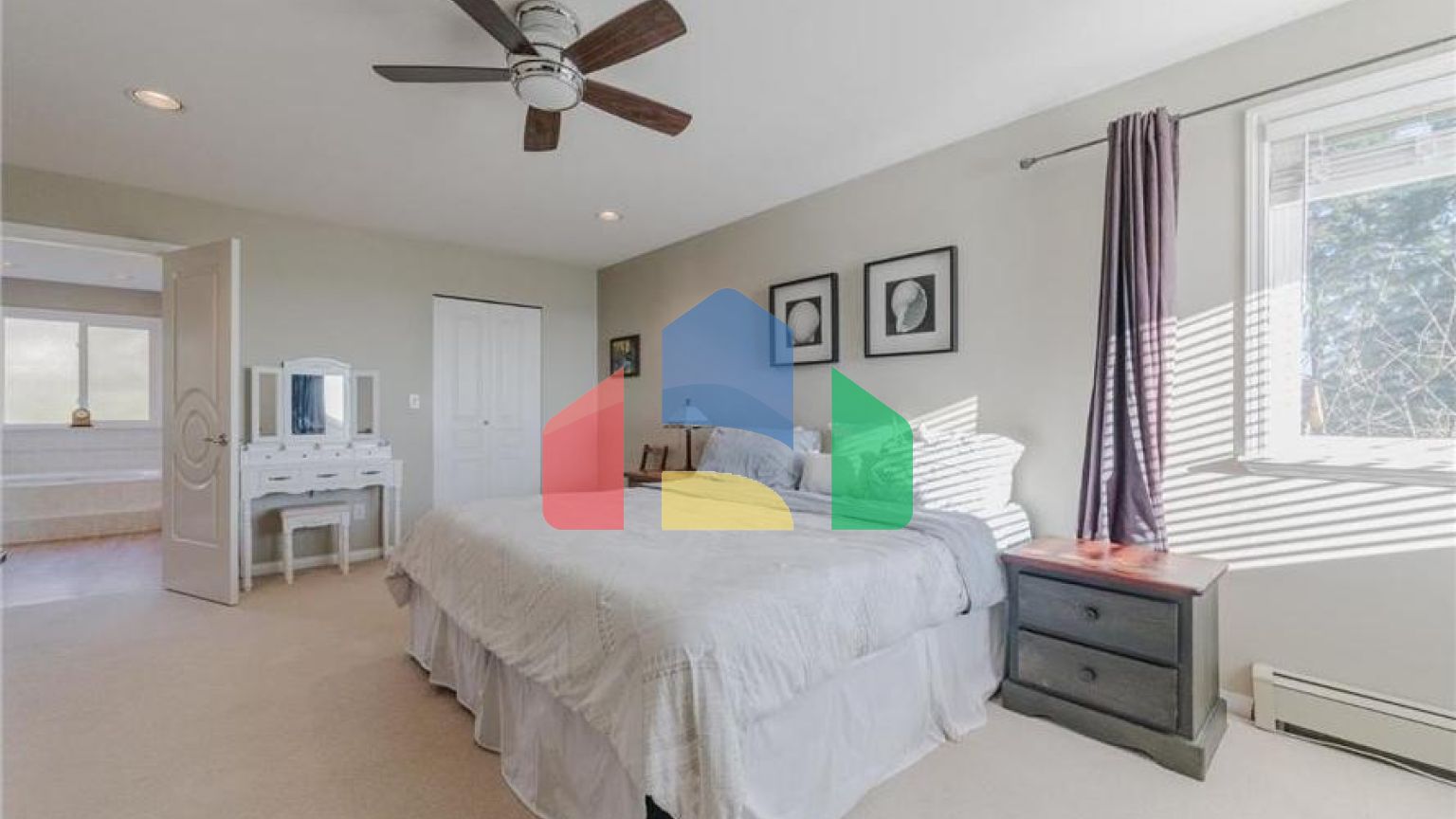 Residential - Single Family Home - Surrey, Canada - Canada