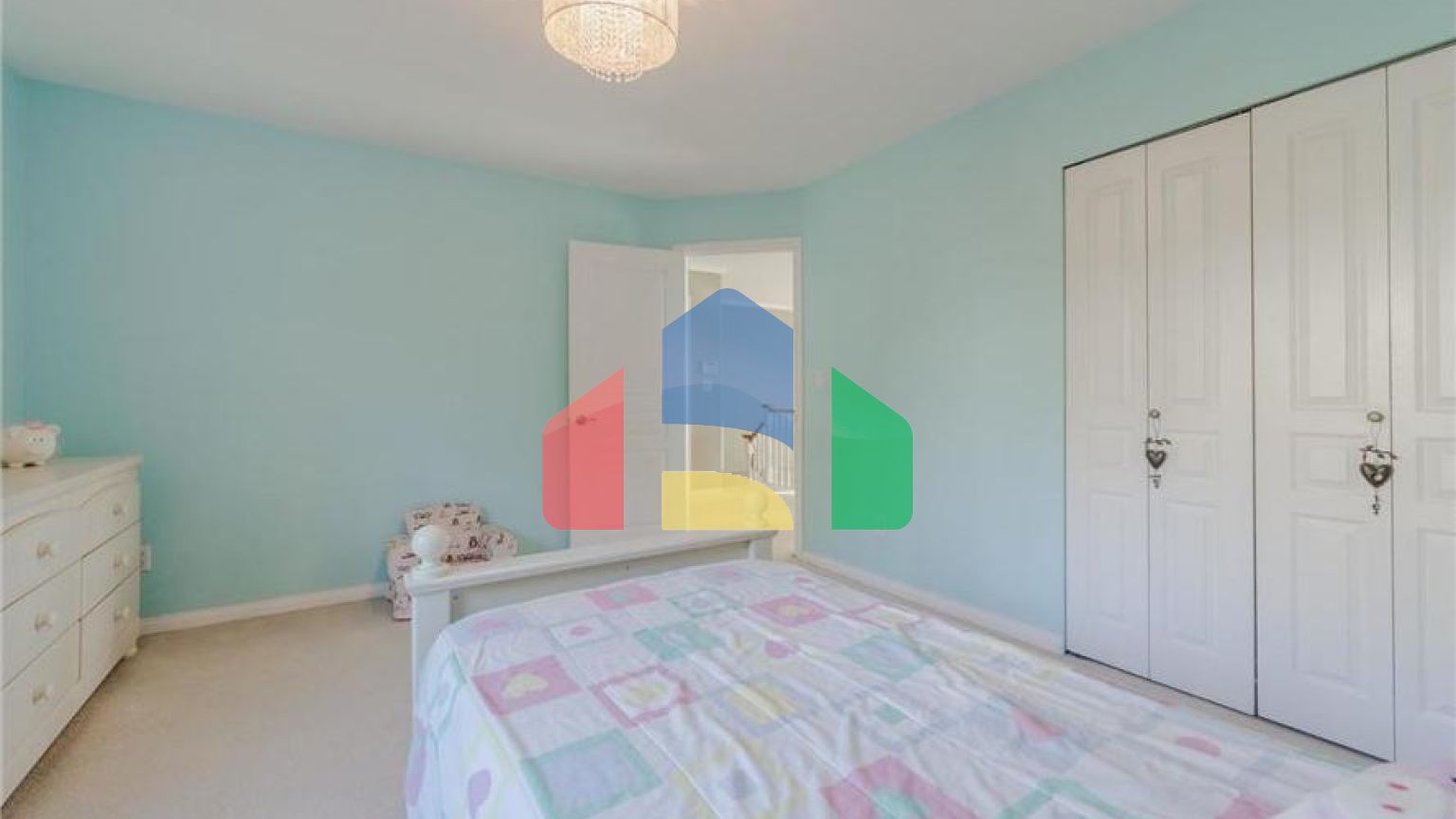 Residential - Single Family Home - Surrey, Canada - Canada