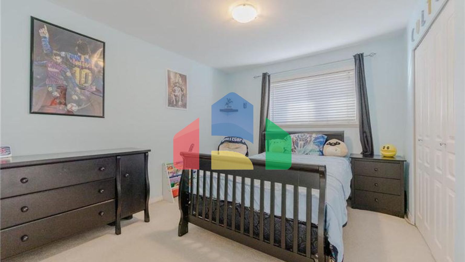 Residential - Single Family Home - Surrey, Canada - Canada