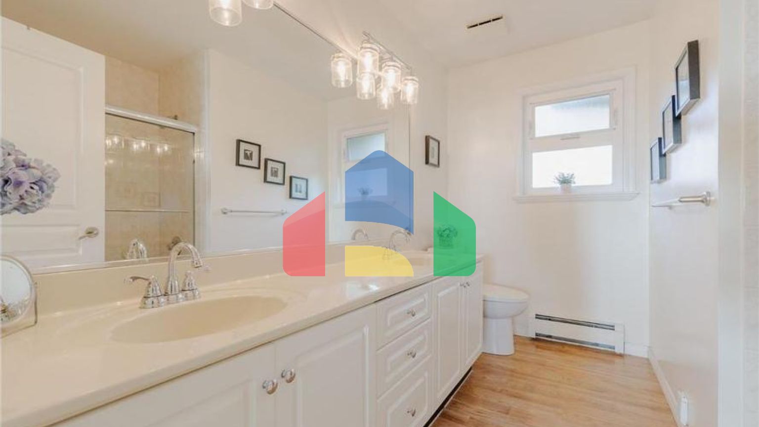 Residential - Single Family Home - Surrey, Canada - Canada