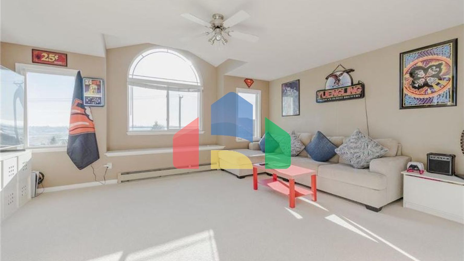 Residential - Single Family Home - Surrey, Canada - Canada