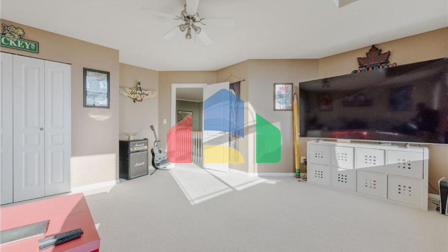 Residential - Single Family Home - Surrey, Canada - Canada