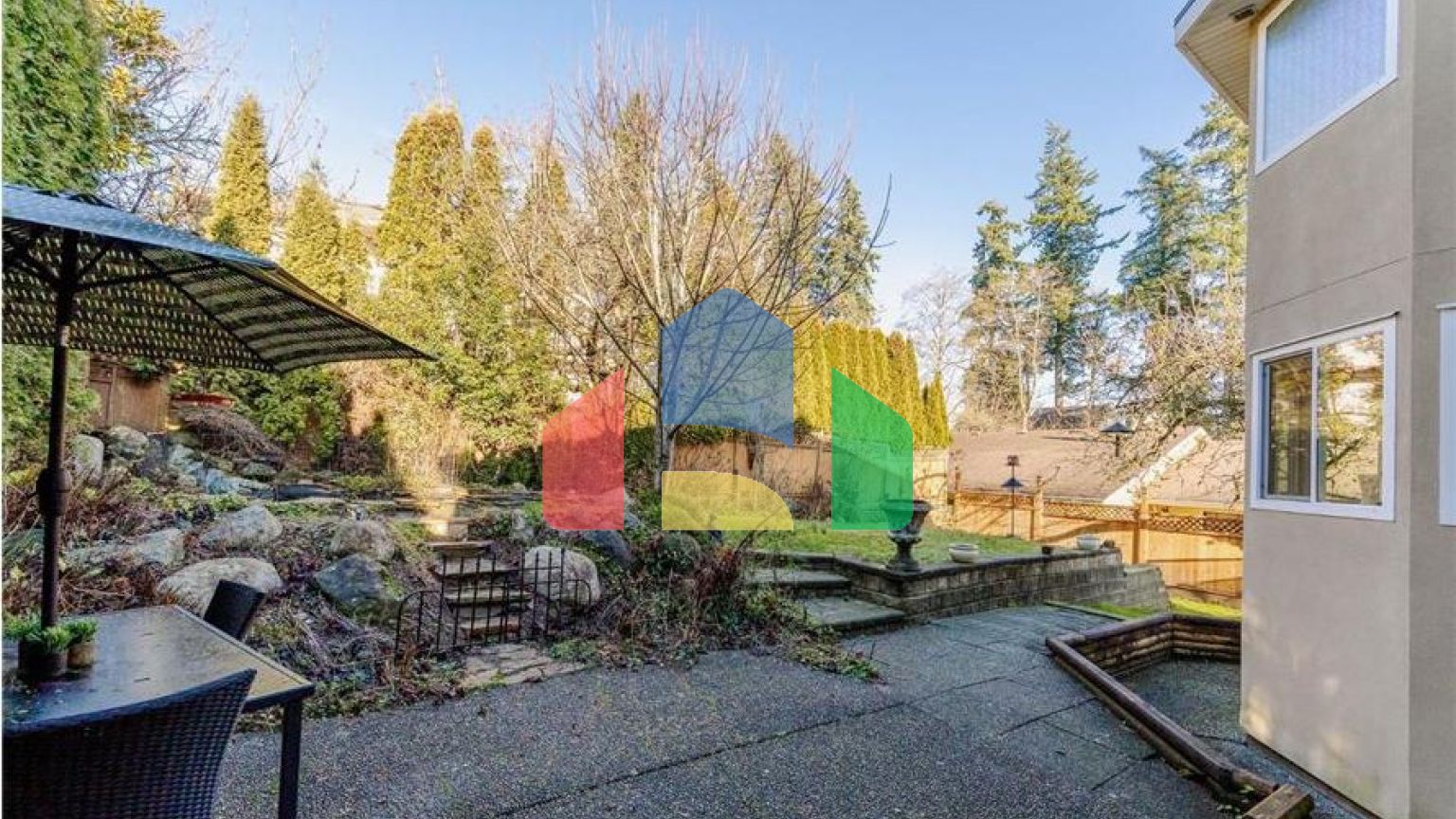 Residential - Single Family Home - Surrey, Canada - Canada