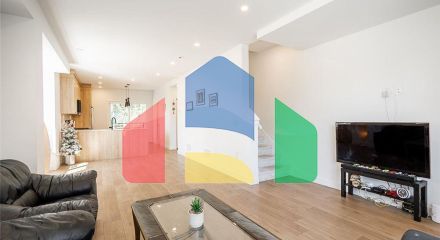 Residential - Townhouse - Surrey, Canada - Canada Residential - Townhouse - Surrey, Canada - Canada