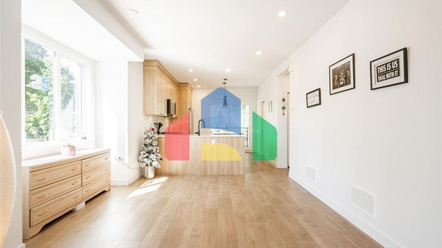 Residential - Townhouse - Surrey, Canada - Canada