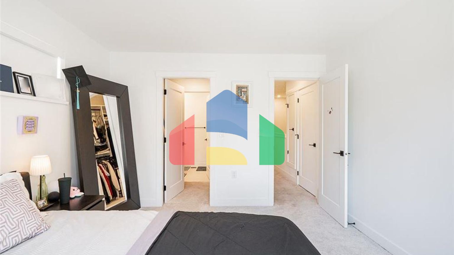 Residential - Townhouse - Surrey, Canada - Canada