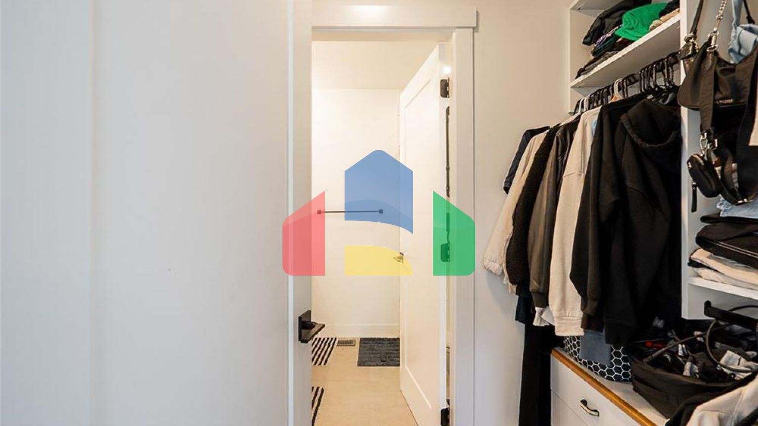 Residential - Townhouse - Surrey, Canada - Canada