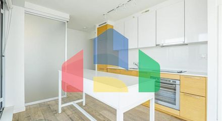 Residential - Single Family Home - Surrey, Canada - Canada