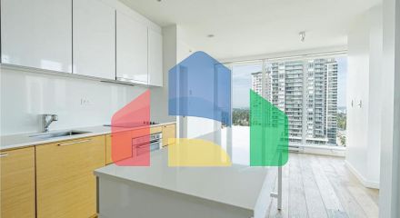 Residential - Single Family Home - Surrey, Canada - Canada