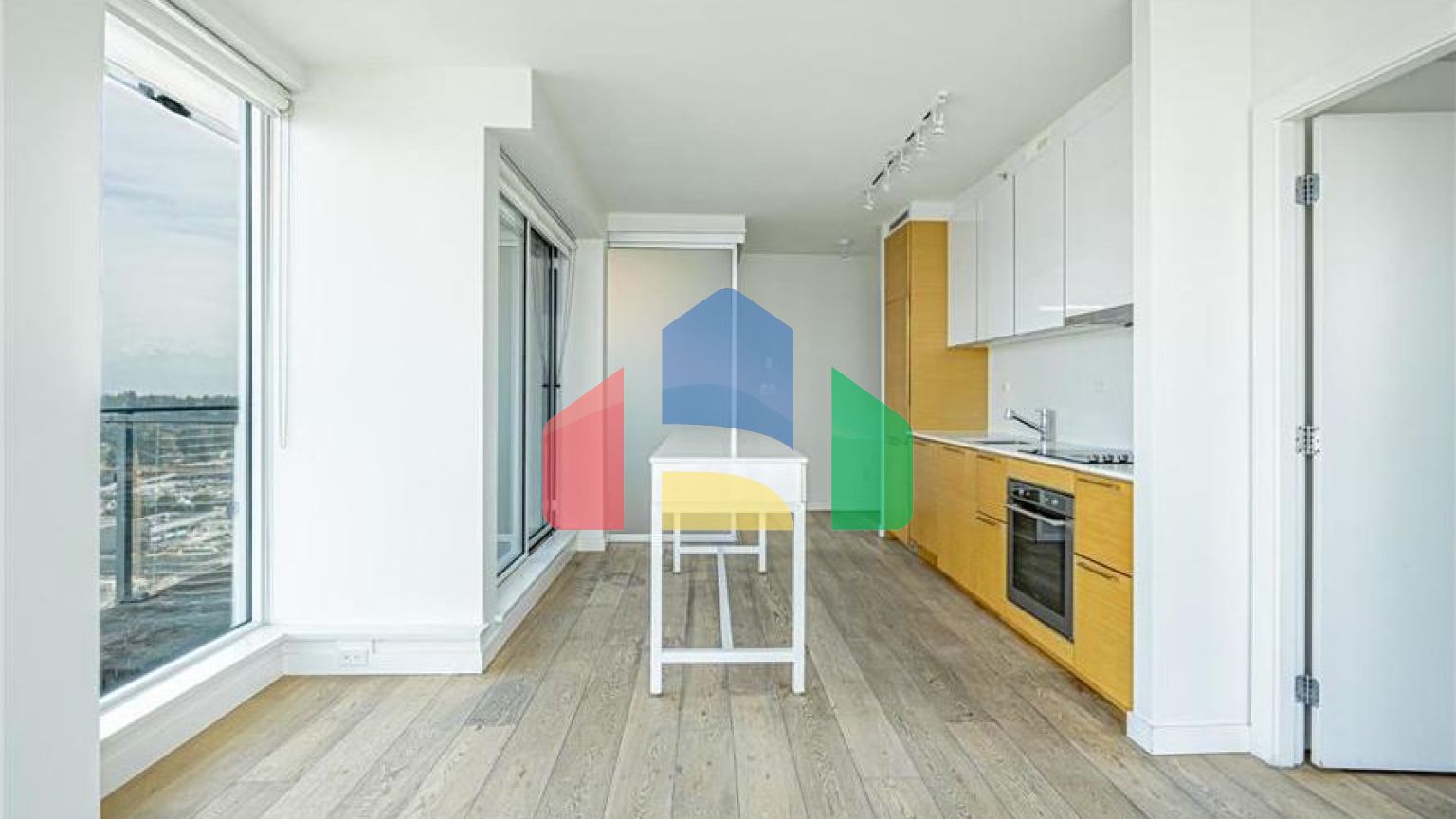 Residential - Single Family Home - Surrey, Canada - Canada