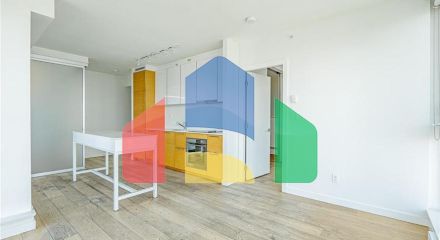 Residential - Single Family Home - Surrey, Canada - Canada