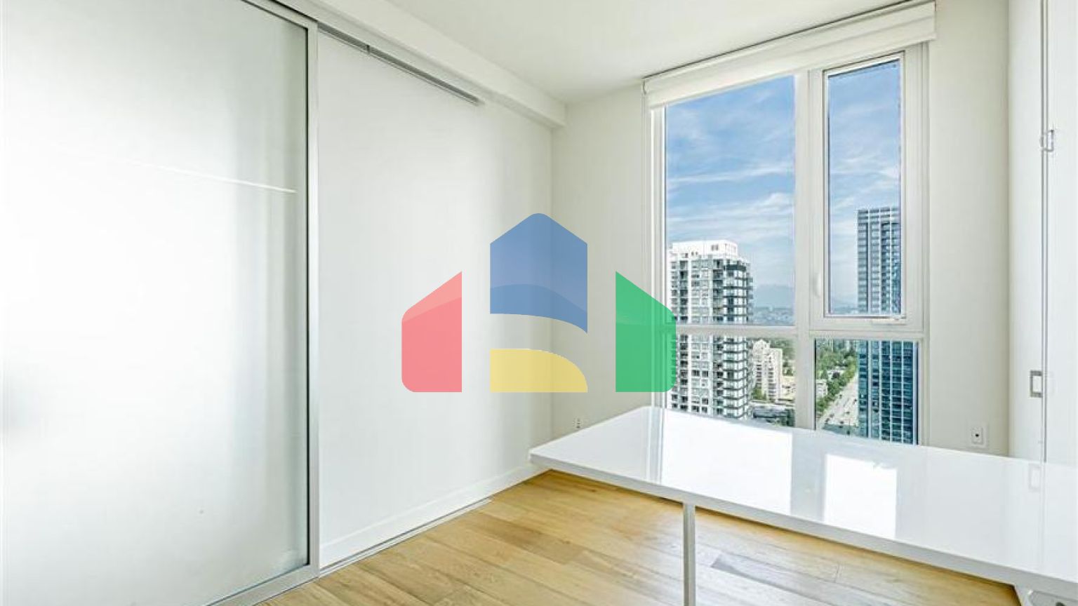 Residential - Single Family Home - Surrey, Canada - Canada