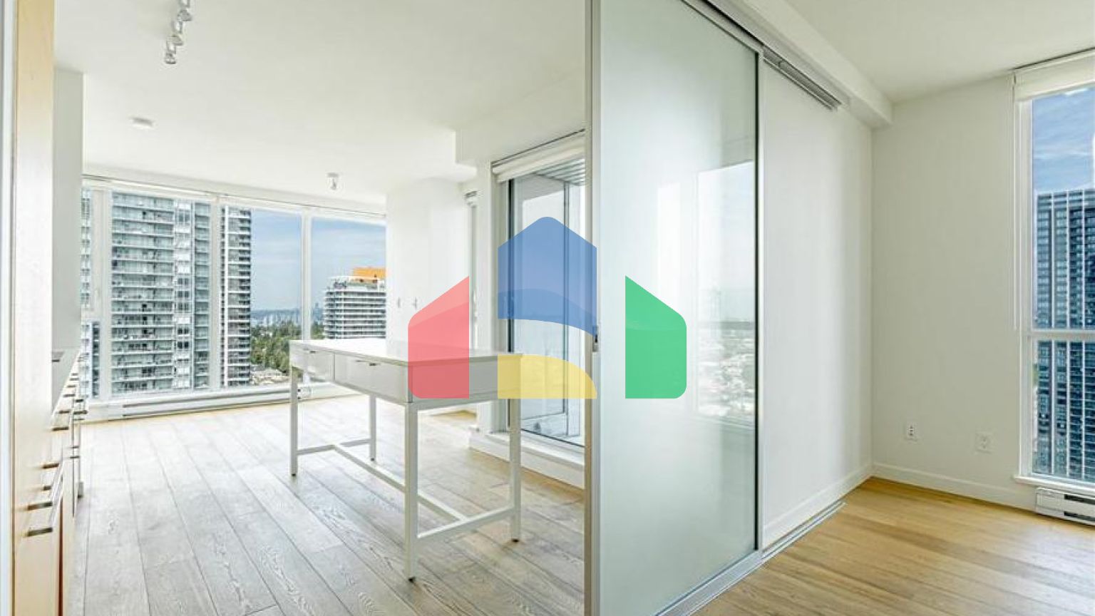 Residential - Single Family Home - Surrey, Canada - Canada