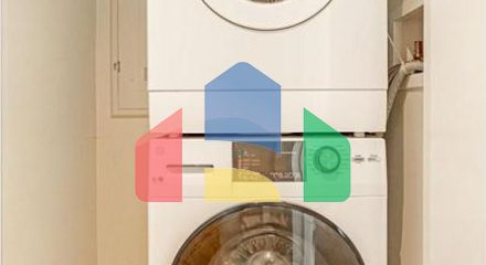 Residential - Single Family Home - Surrey, Canada - Canada