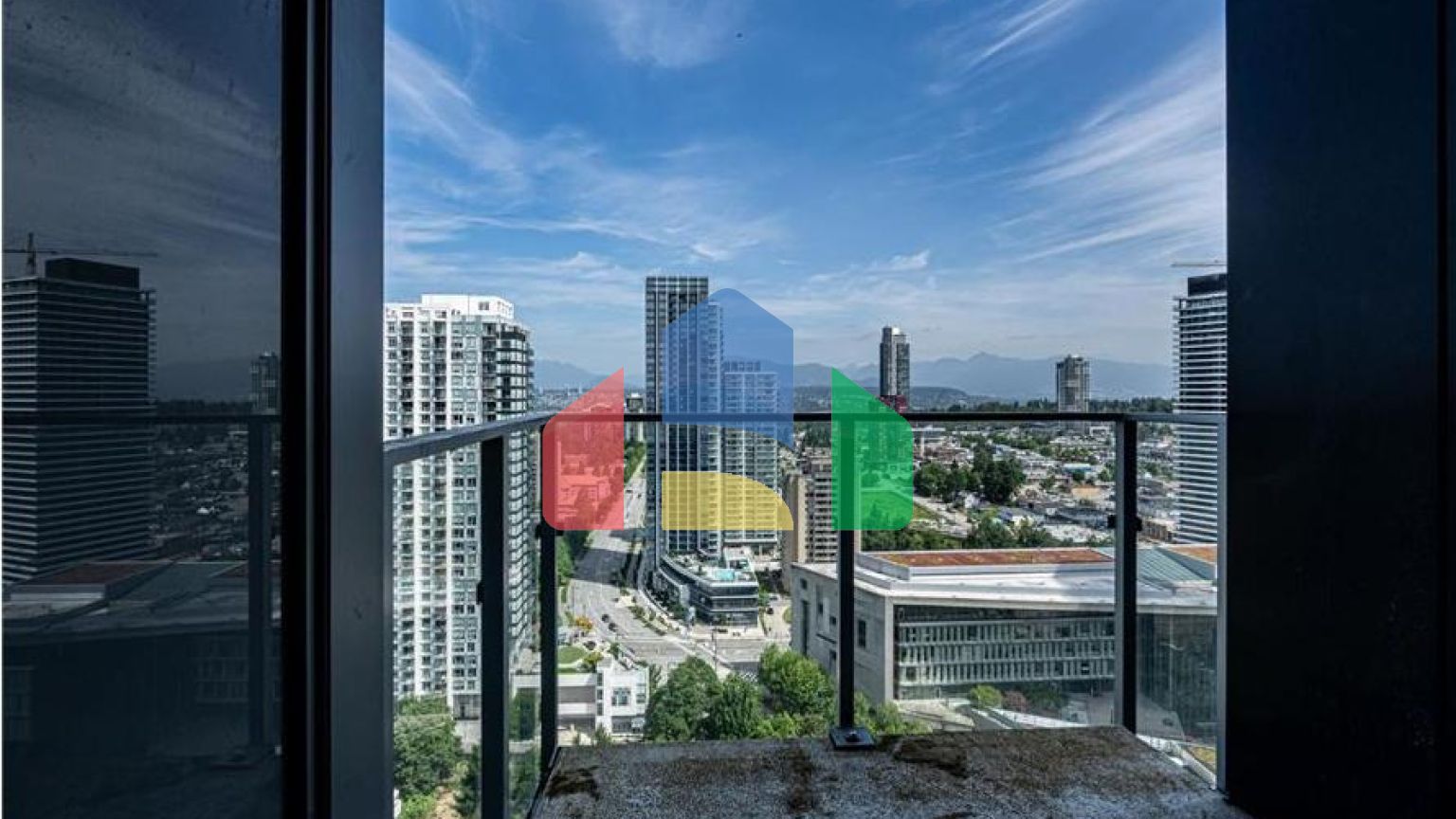 Residential - Single Family Home - Surrey, Canada - Canada