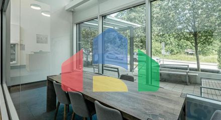 Residential - Single Family Home - Surrey, Canada - Canada