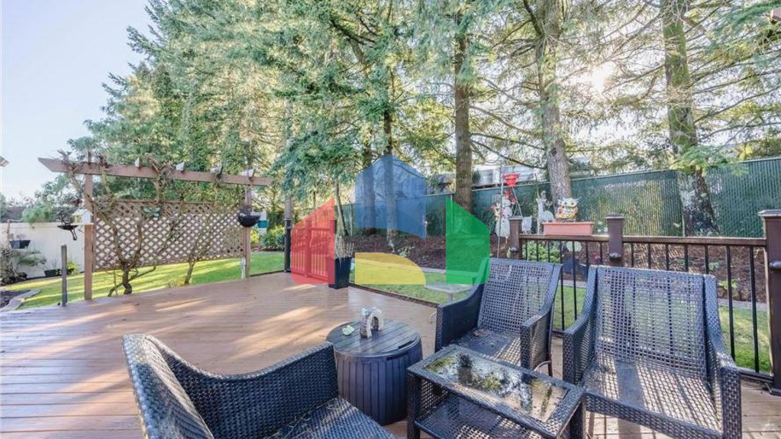 Residential - Single Family Home - Surrey, Canada - Canada