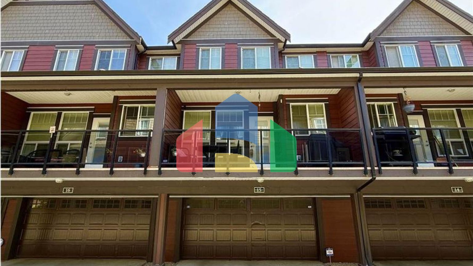 Residential - Townhouse - Surrey, Canada - Canada