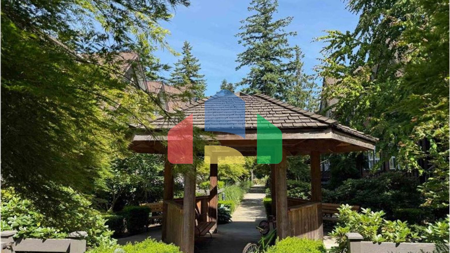 Residential - Townhouse - Surrey, Canada - Canada