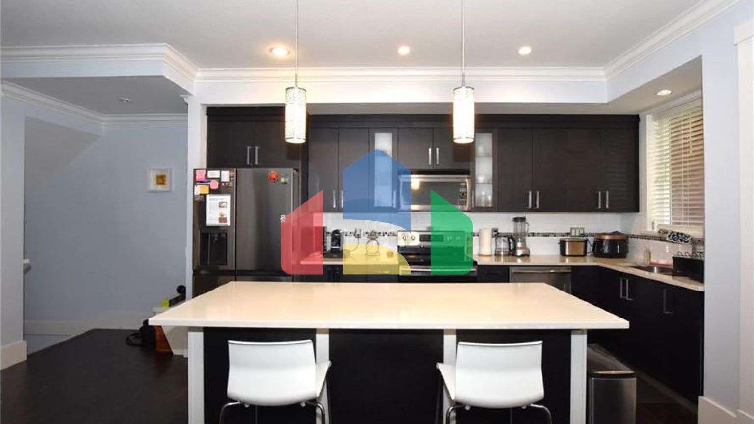 Residential - Townhouse - Surrey, Canada - Canada