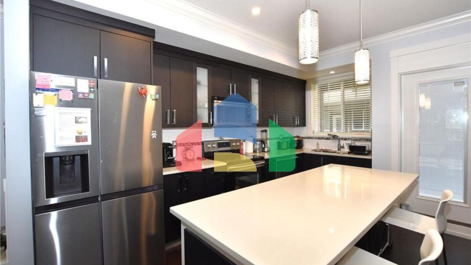 Residential - Townhouse - Surrey, Canada - Canada