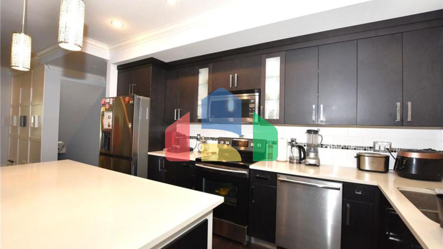 Residential - Townhouse - Surrey, Canada - Canada