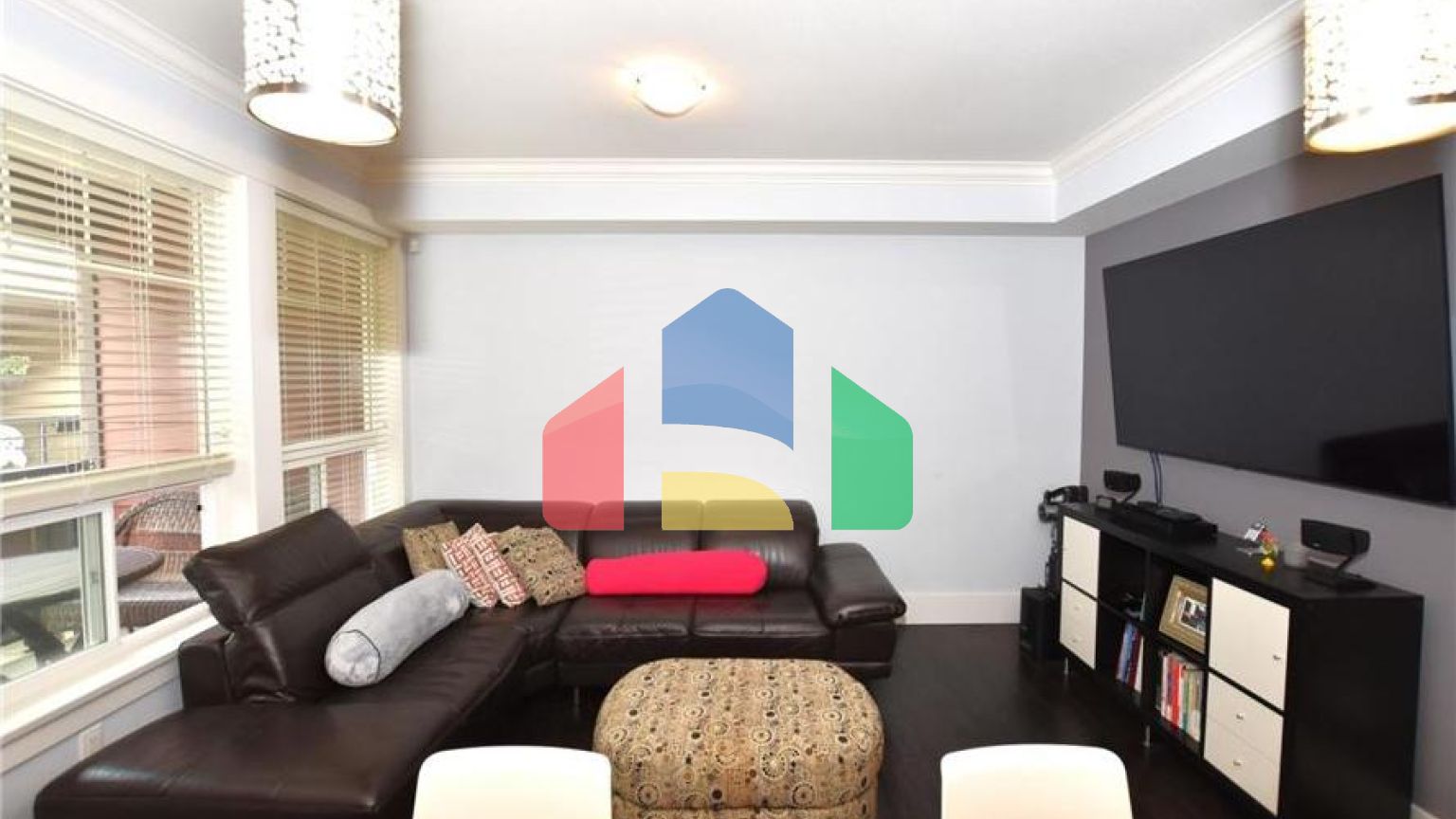 Residential - Townhouse - Surrey, Canada - Canada