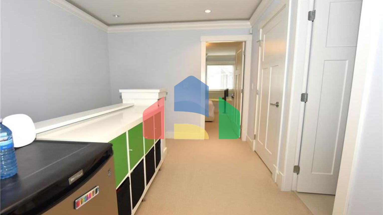 Residential - Townhouse - Surrey, Canada - Canada