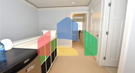 Residential - Townhouse - Surrey, Canada - Canada