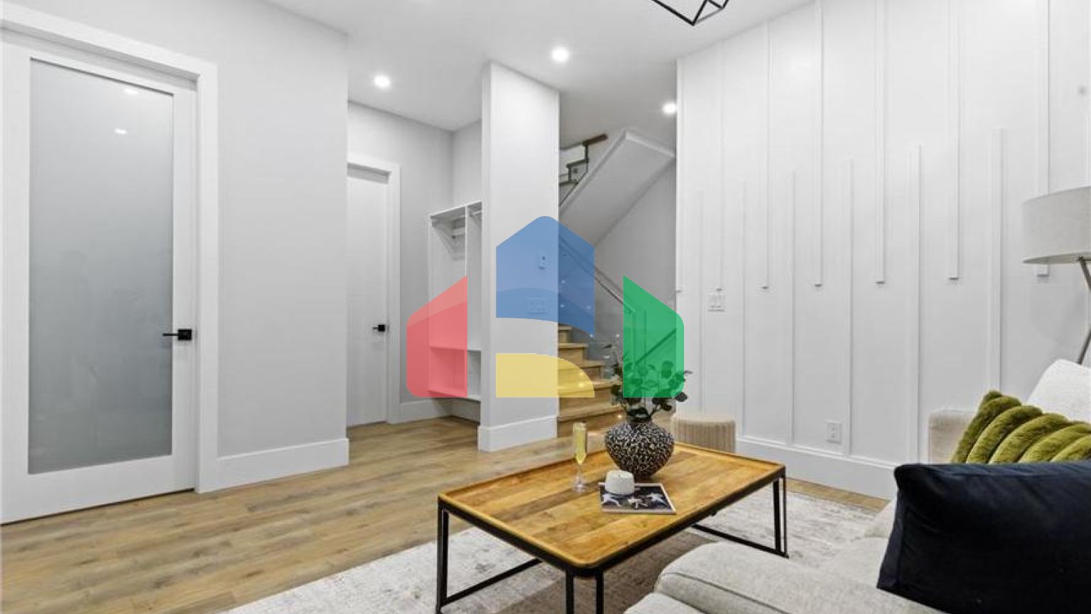 Residential - Single Family Home - Surrey, Canada - Canada