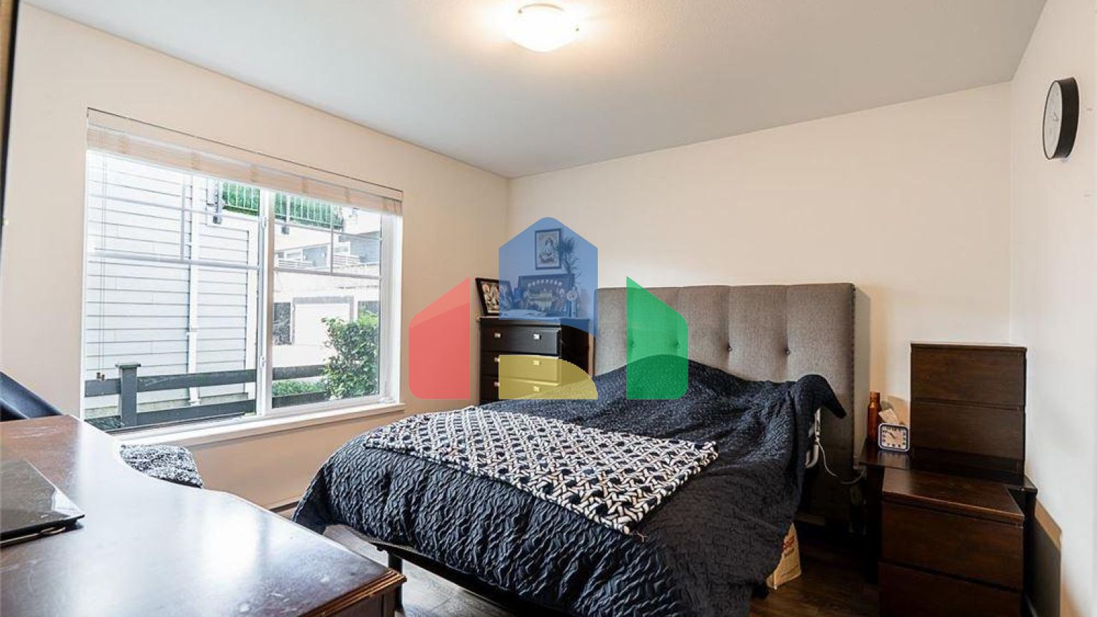 Residential - Townhouse - Surrey, Canada - Canada