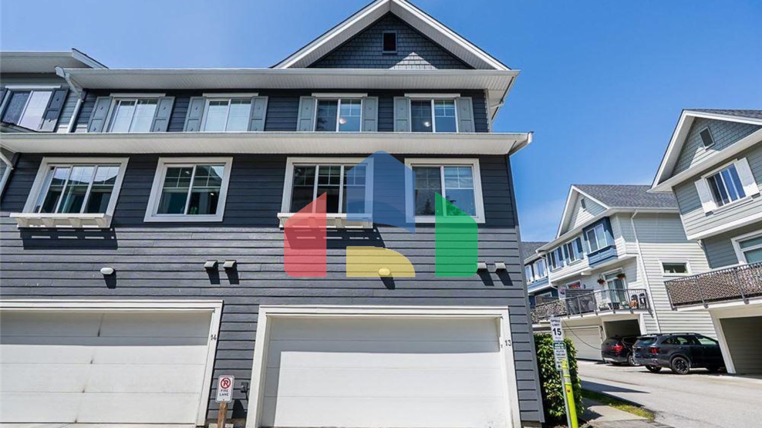 Residential - Townhouse - Surrey, Canada - Canada