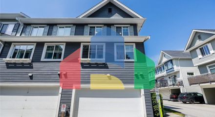 Residential - Townhouse - Surrey, Canada - Canada