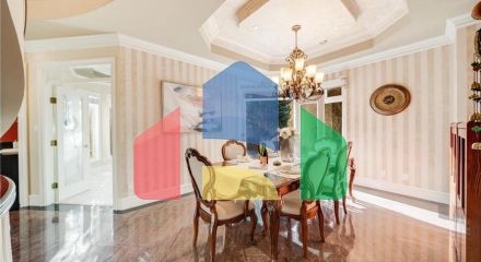 Residential - Single Family Home - Surrey, Canada - Canada