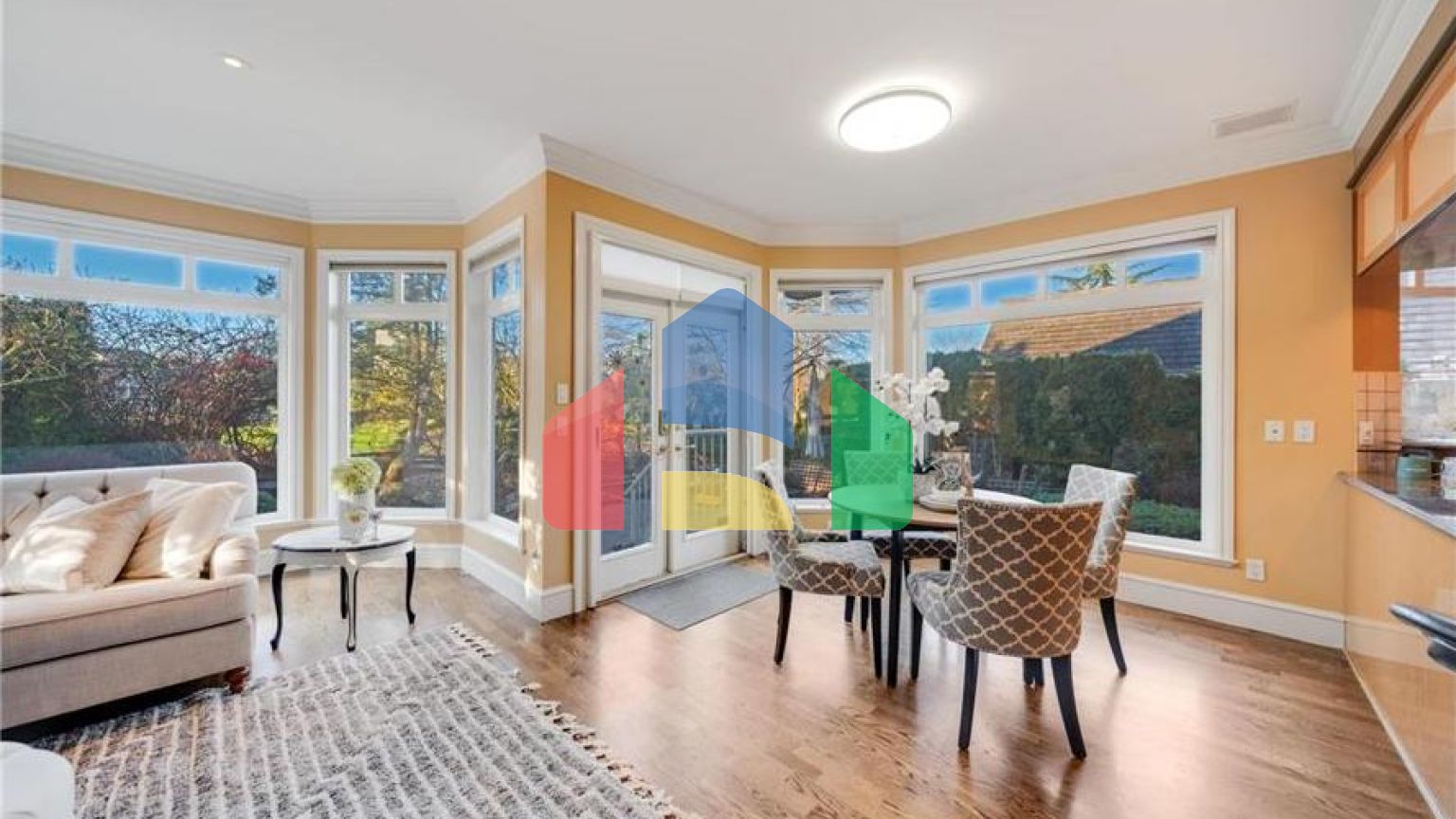 Residential - Single Family Home - Surrey, Canada - Canada