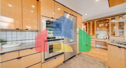 Residential - Single Family Home - Surrey, Canada - Canada