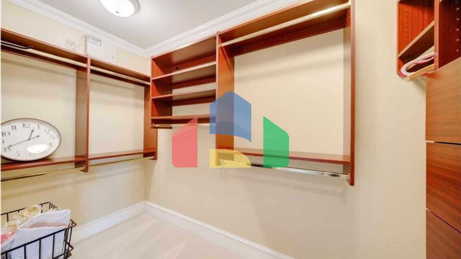 Residential - Single Family Home - Surrey, Canada - Canada