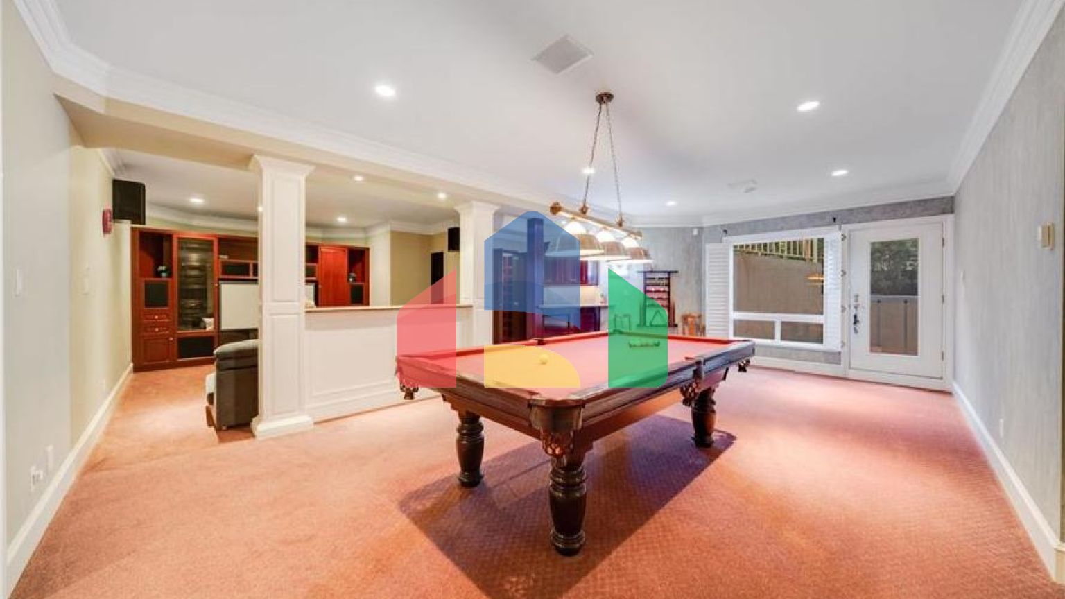 Residential - Single Family Home - Surrey, Canada - Canada