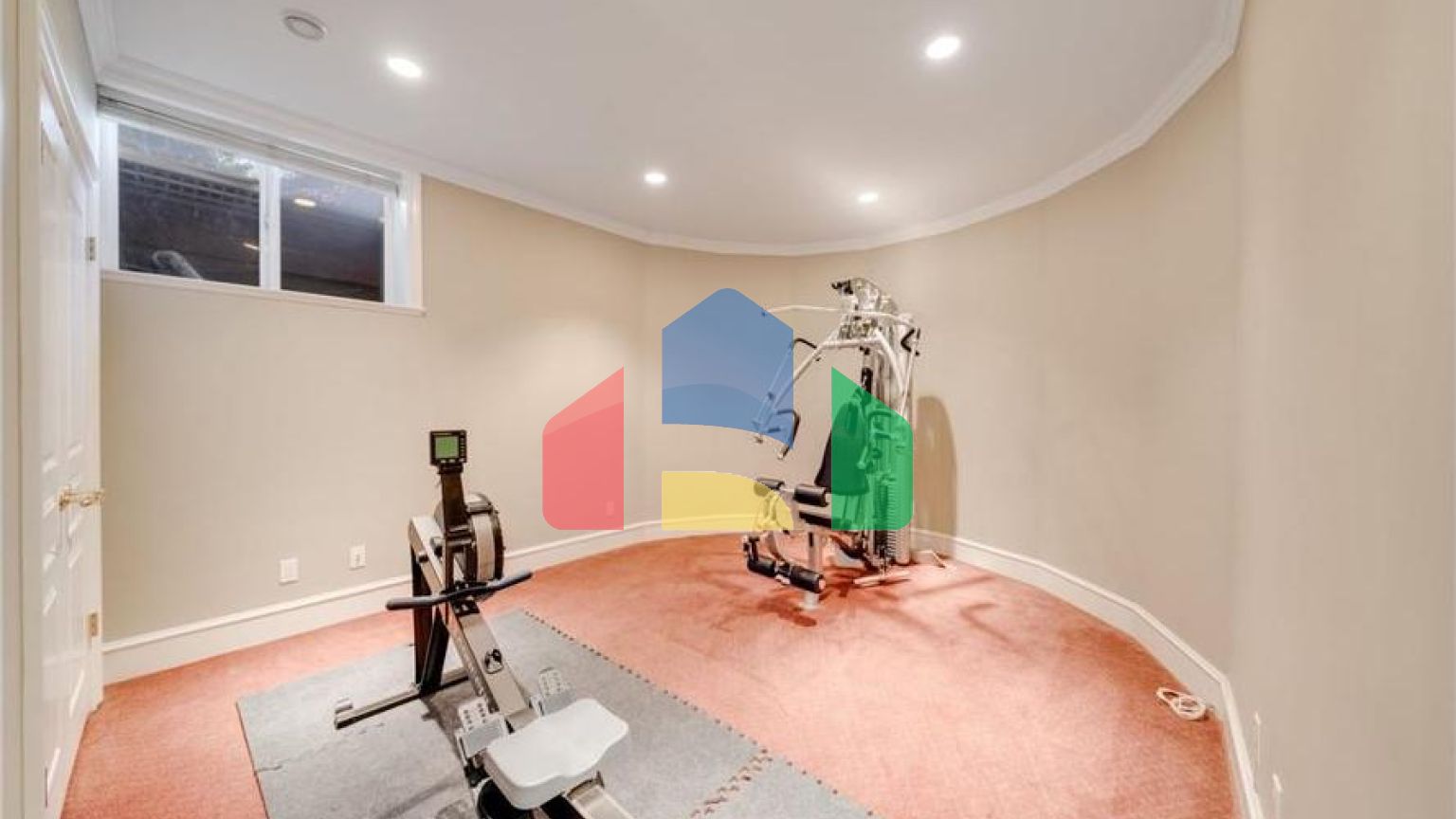 Residential - Single Family Home - Surrey, Canada - Canada