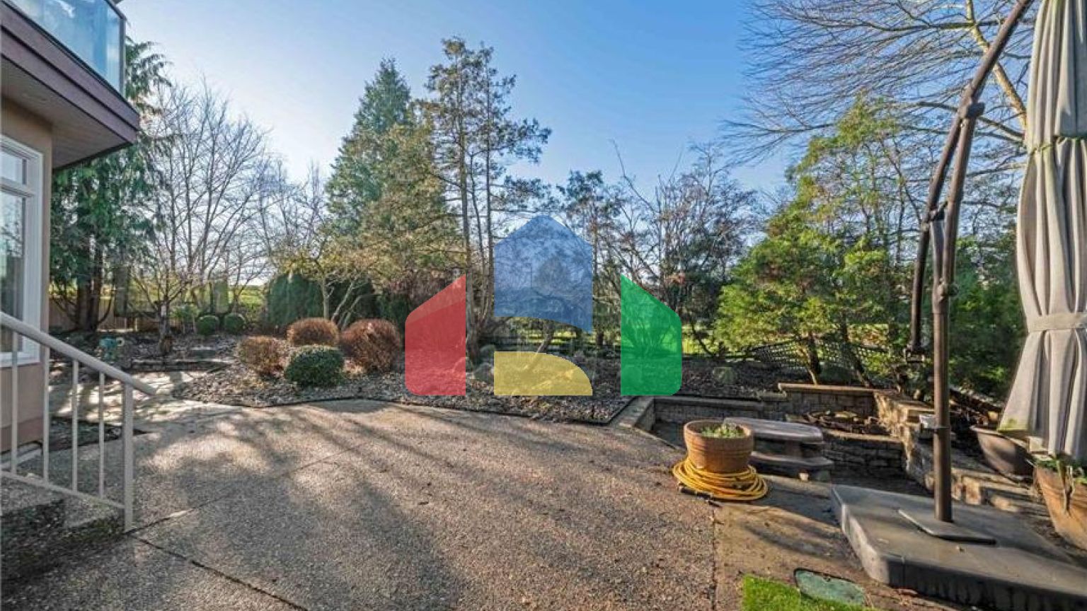 Residential - Single Family Home - Surrey, Canada - Canada